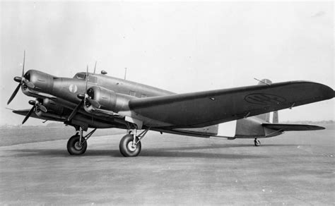 Fiat G.12 in fase di carico