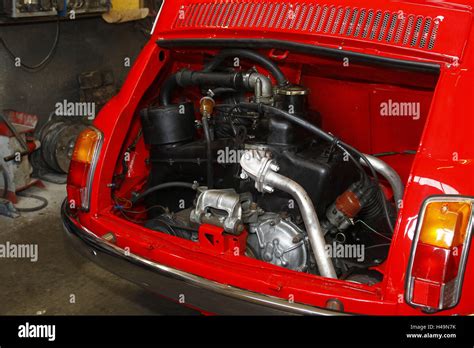 Dettaglio del motore Fiat 500 F