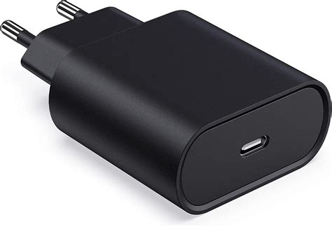 Caricabatterie USB modificato per microspia