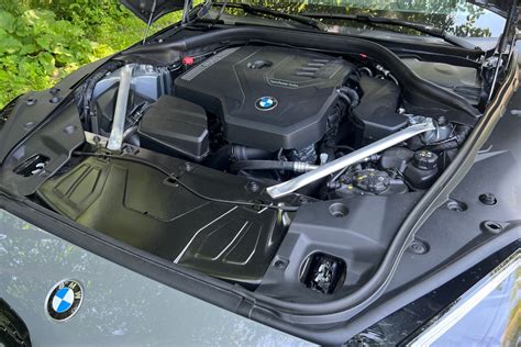 BMW Z4 engine bay