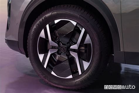 Evoluzione dei cerchi sulla Peugeot 2008 attraverso le generazioni