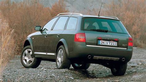 Audi Allroad Quattro C5 - profilo laterale con sospensioni sollevate