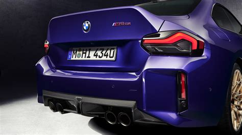 Vista posteriore BMW M2 CS