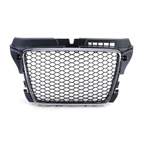 Audi RS7 vista frontale con griglia a nido d'ape e fari Matrix LED