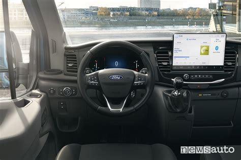 Schermo touchscreen da 12 pollici del Ford Transit Custom