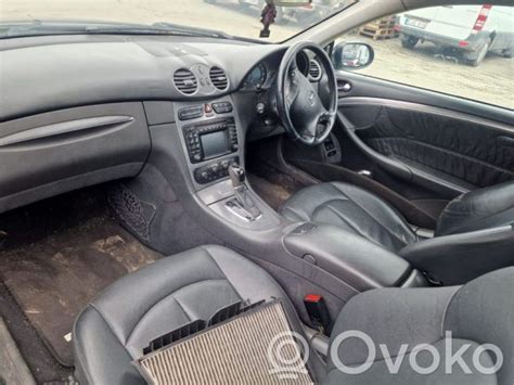 Interni Mercedes-Benz CLK A209