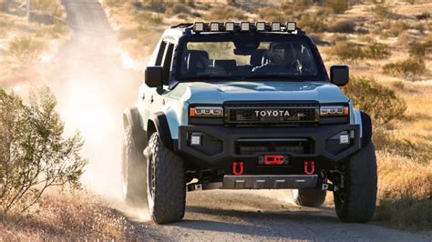 Toyota Land Cruiser modificata in fuoristrada estremo
