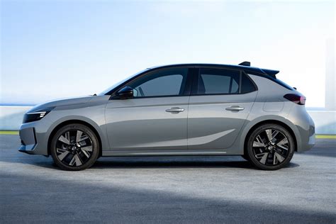 Tutte le generazioni della Opel Corsa in un'unica immagine