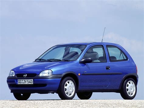 Opel Corsa B a 3 porte