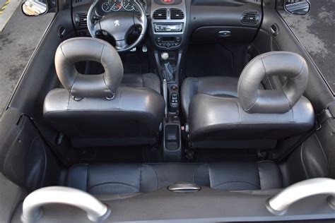 Peugeot 206 abitacolo sportivo