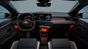 Interni della Nissan Micra con display infotainment