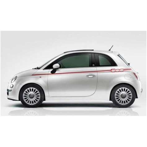 Fiat 500 con adesivi laterali