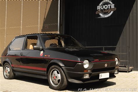 Fiancata della Fiat Ritmo Abarth 125 TC