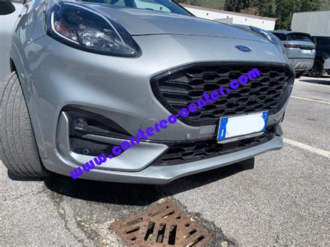 Ford Puma con sensori di parcheggio