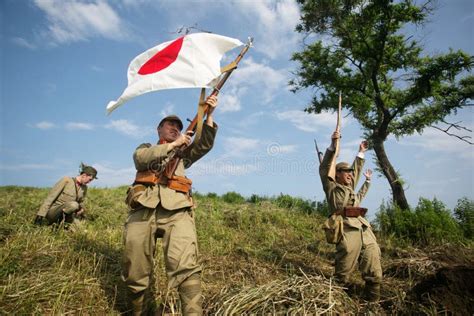 Immagine stilizzata di soldati giapponesi durante la Seconda Guerra Mondiale