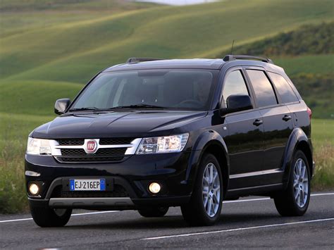 Fiat Freemont vista anteriore