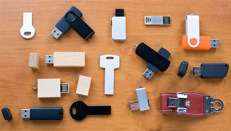 Vari tipi di chiavette USB
