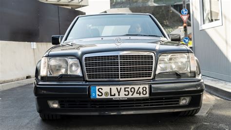 Mercedes-Benz W124, un classico intramontabile