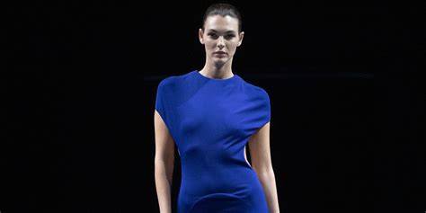 Tom Ford in una sfilata di moda
