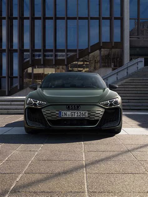 Audi e-tron GT frontale