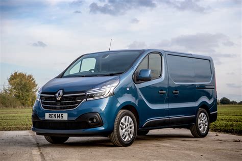 Renault Trafic II frontale e profilo