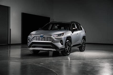 Toyota RAV4 quinta generazione, design esterno