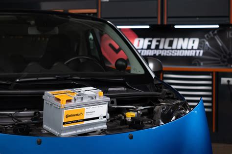 Batteria auto moderna