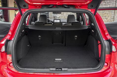 Ford Focus Wagon luggage capacity