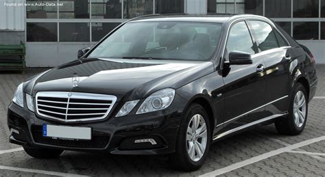 Mercedes Classe E W212 frontale in movimento