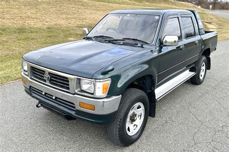 Toyota Hilux 1995 esterno