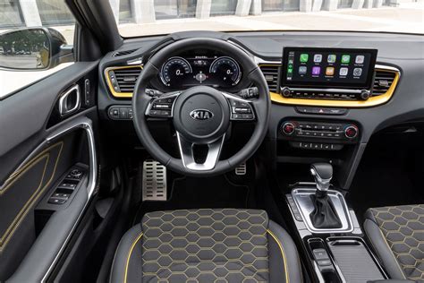 Interni high-tech della Kia XCeed