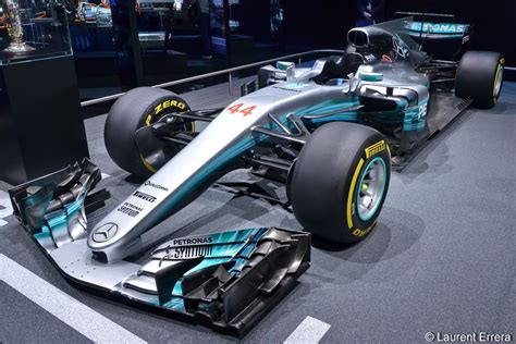 Mercedes F1 W07 Hybrid in azione