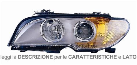Dettaglio dei fari anteriori della BMW Serie 3 E46