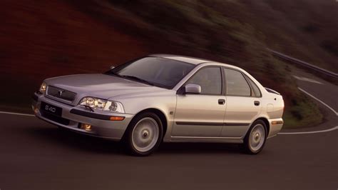 Volvo S40 in contesto urbano