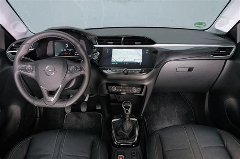 Dettaglio plancia Opel Corsa