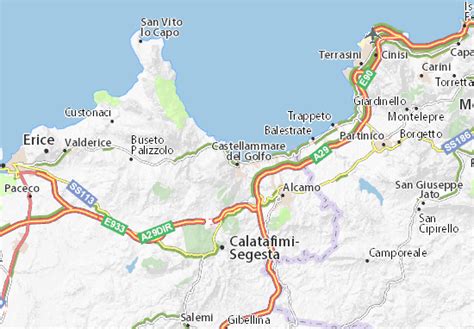 Mappa dell'Italia con evidenziate Castellammare del Golfo e Castellammare di Stabia