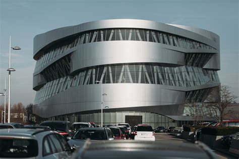 Museo Mercedes-Benz esterno