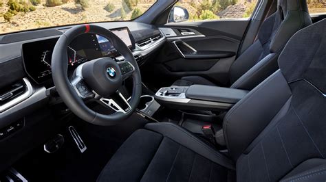 Guida su strada BMW X2