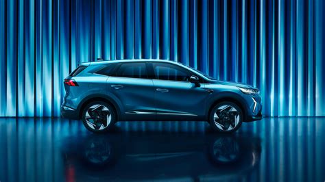 Renault Symbioz in contesto urbano