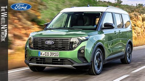 Ford Tourneo Courier in colore Bursting Green con tetto bianco a contrasto