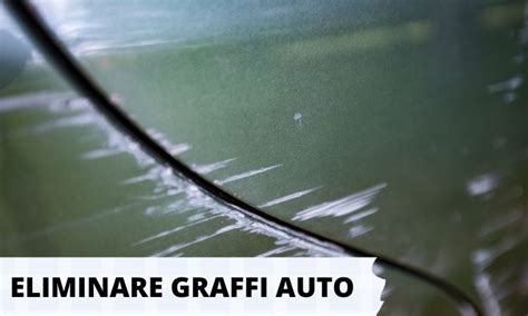 Graffi su plastica nera auto