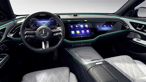 Interni Mercedes Classe E All-Terrain con Superscreen