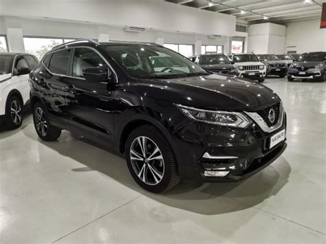 Tabella comparativa dei prezzi medi del Nissan Qashqai usato per anno e chilometraggio in Puglia
