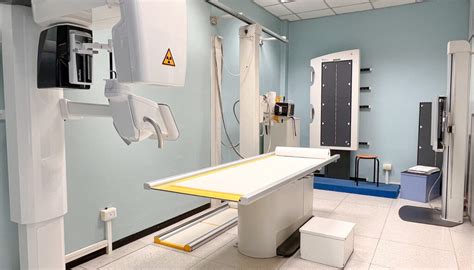 Macchinari di radiologia avanzati in funzione