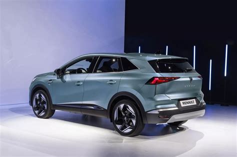 Renault Symbioz in strada