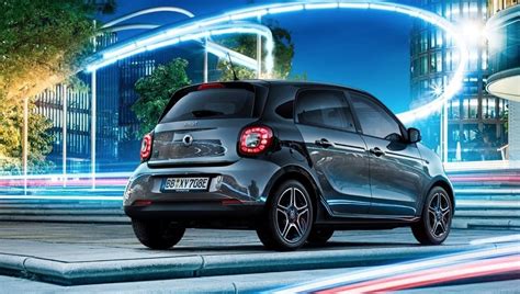 Confronto diretto delle dimensioni del bagagliaio delle citycar concorrenti della Mitsubishi Mirage