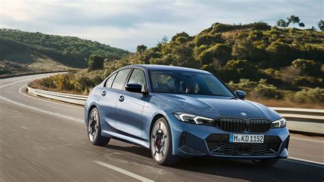 Evoluzione del design della BMW Serie 1 attraverso le generazioni