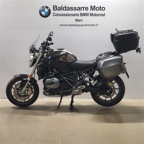 Vista laterale della BMW R 1200 R