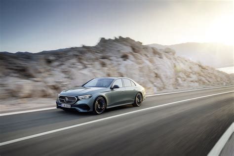 Frontale Mercedes-Benz Classe E e design EQ