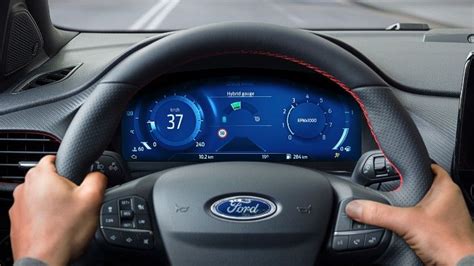 Dettaglio del quadro strumenti della Ford Puma